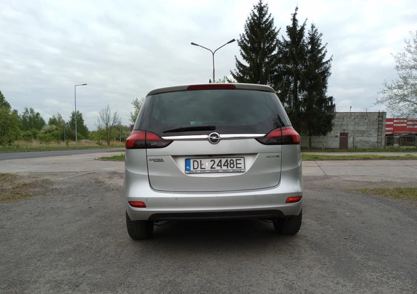 Opel Zafira cena 29000 przebieg: 204600, rok produkcji 2015 z Legnica małe 106